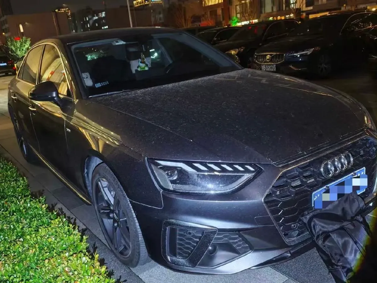 2020 Audi A4L 2.0T 190HP L4 7DCT,autocango,china used car exporter,china ev exporter,chinese used car exporter,chinese used ev exporter