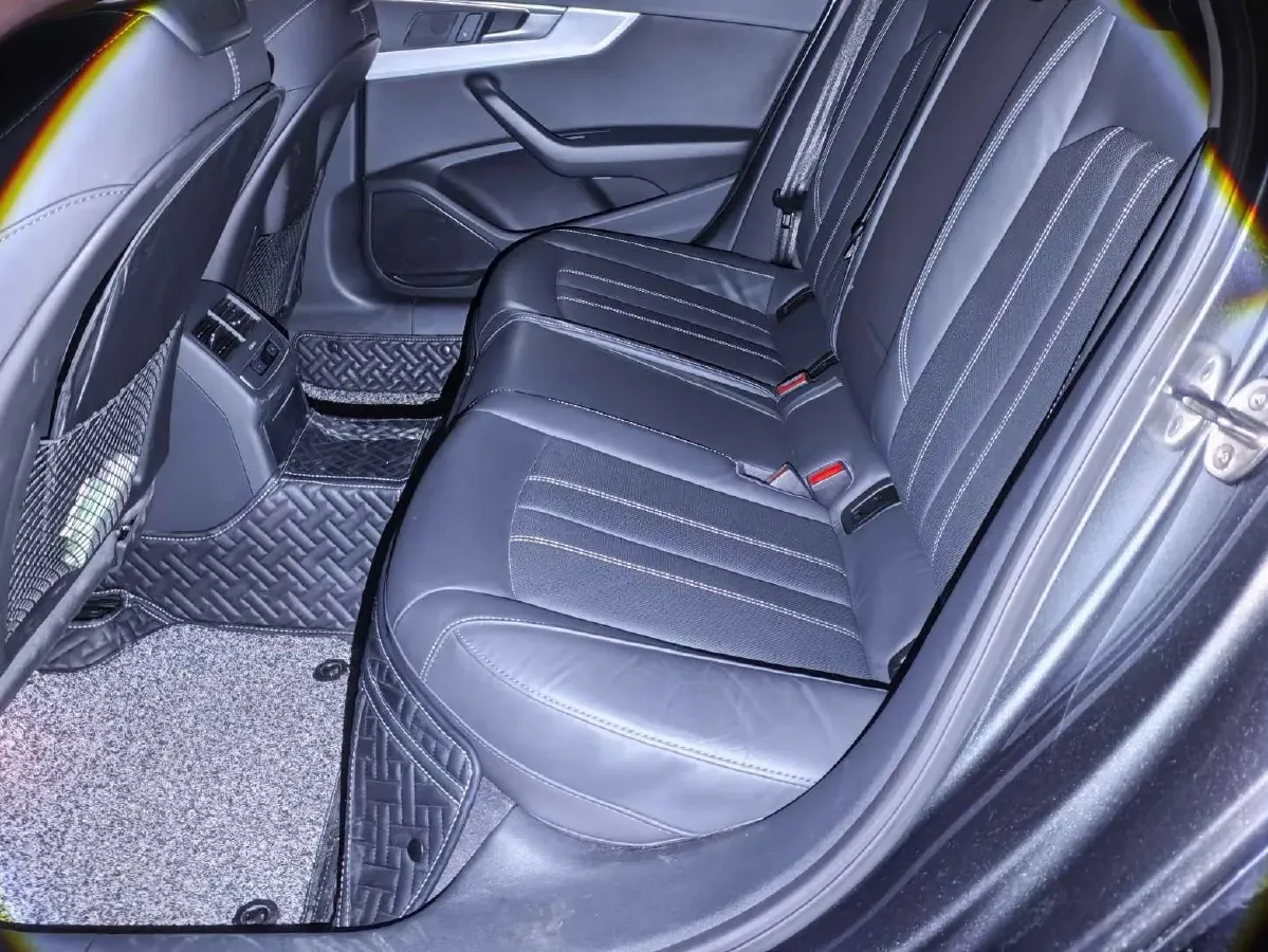 2020 Audi A4L 2.0T 190HP L4 7DCT,autocango,china used car exporter,china ev exporter,chinese used car exporter,chinese used ev exporter