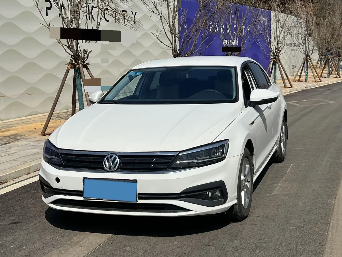 2019 Volkswagen T-Cross 1.4T 150HP L4 7DCT
