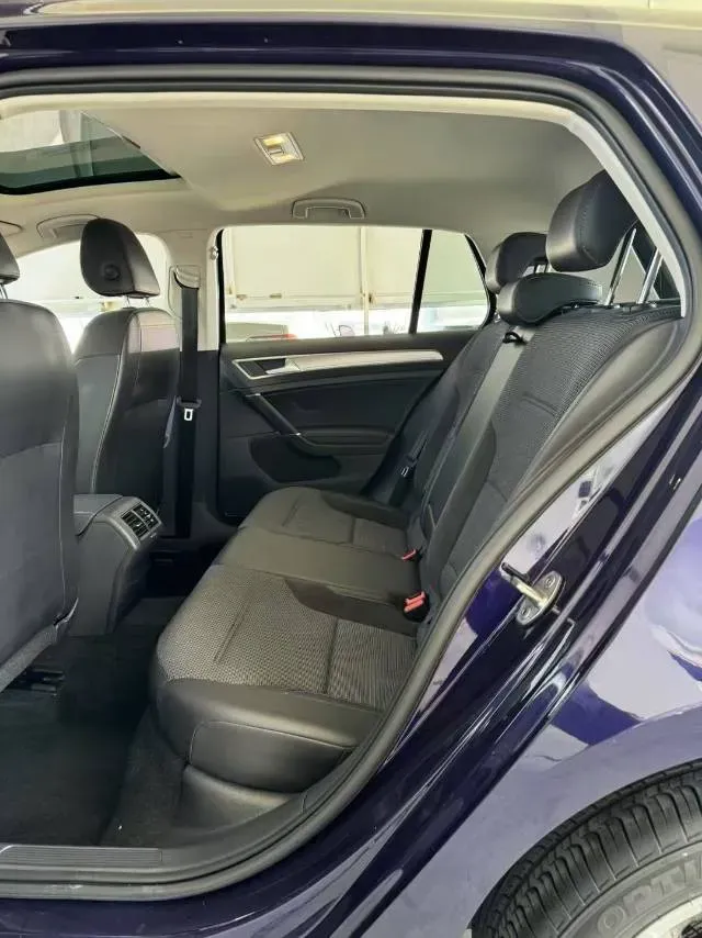 2018 Volkswagen Golf 1.6L 110HP L4 6AT,autocango,china used car exporter,china ev exporter,chinese used car exporter,chinese used ev exporter