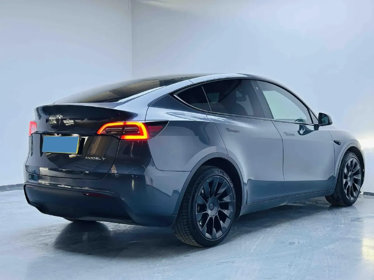 2022 BMW 3 Series 2.0T 184HP L4 8AT,autocango,china used car exporter,china ev exporter,chinese used car exporter,chinese used ev exporter