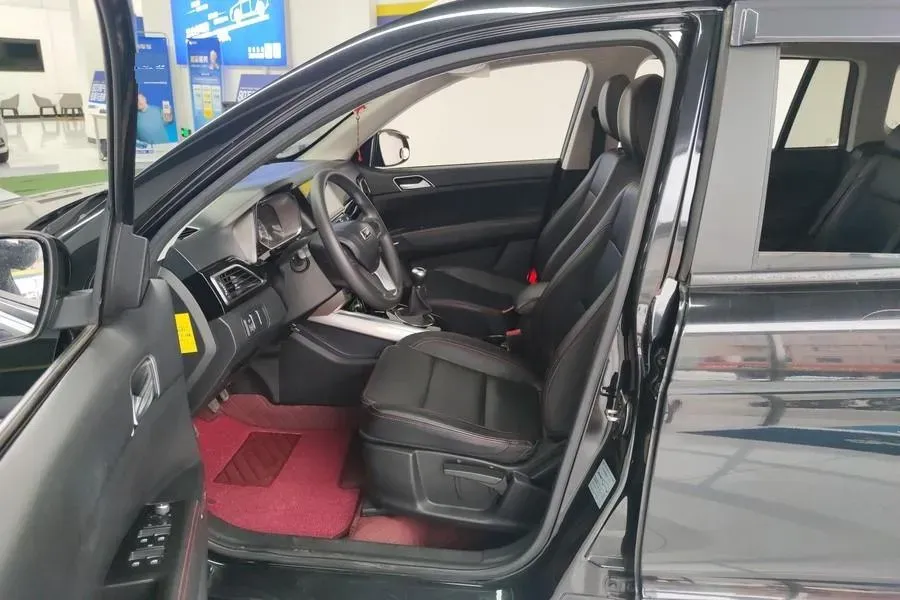 2017 ChangAn Oshan A800 1.5T 156HP L4 6MT,autocango,china used car exporter,china ev exporter,chinese used car exporter,chinese used ev exporter