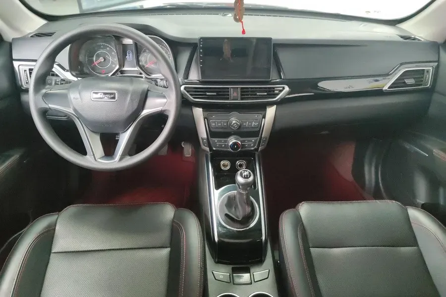 2017 ChangAn Oshan A800 1.5T 156HP L4 6MT,autocango,china used car exporter,china ev exporter,chinese used car exporter,chinese used ev exporter