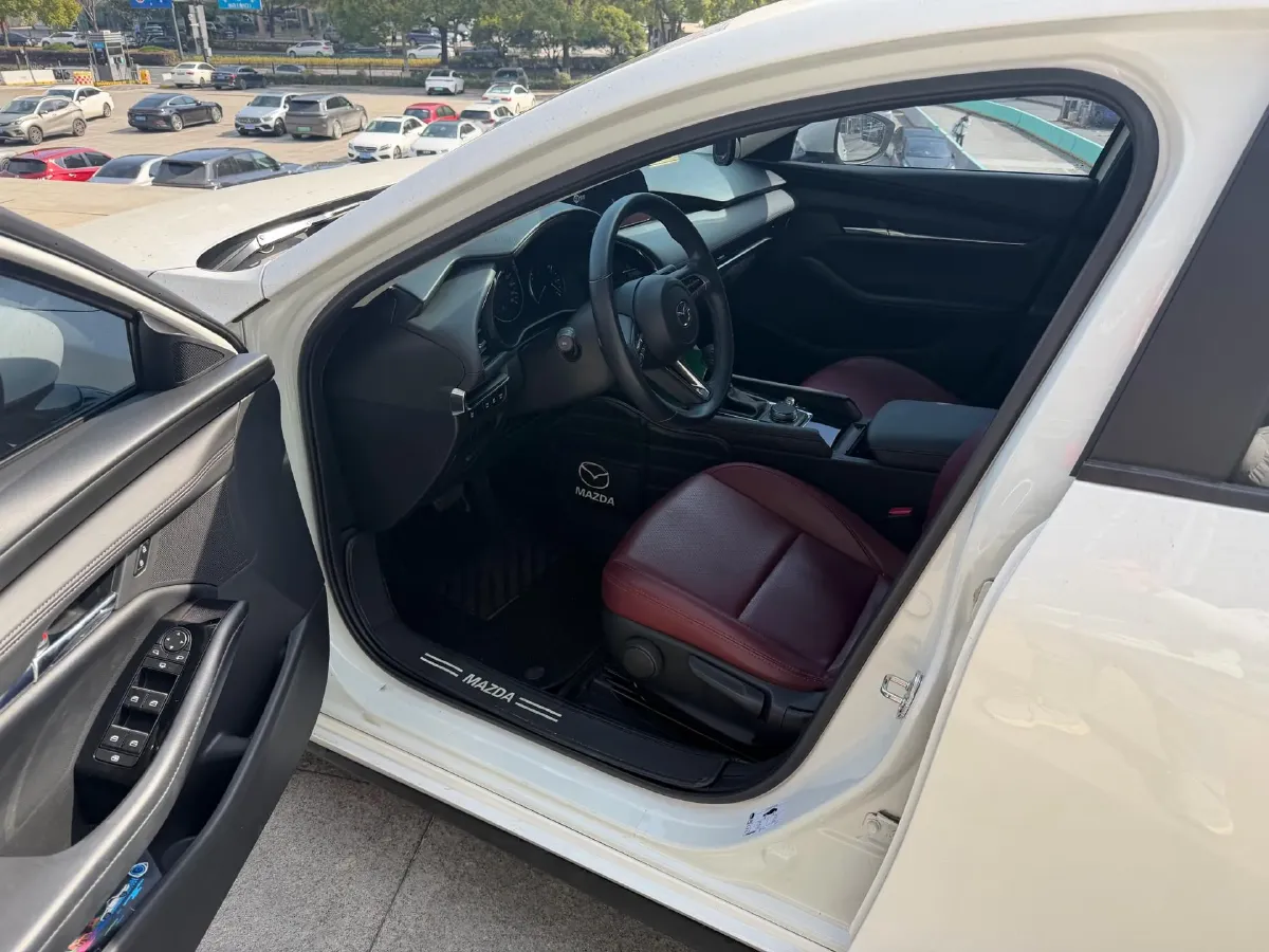 2022 Mazda 3 Axela 2.0L 158HP L4 6AT,autocango,china used car exporter,china ev exporter,chinese used car exporter,chinese used ev exporter