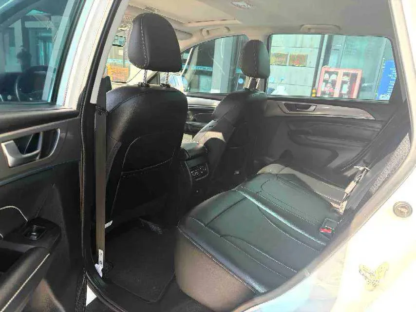 2021 Haval M6 1.5T 150HP L4 7DCT,autocango,china used car exporter,china ev exporter,chinese used car exporter,chinese used ev exporter