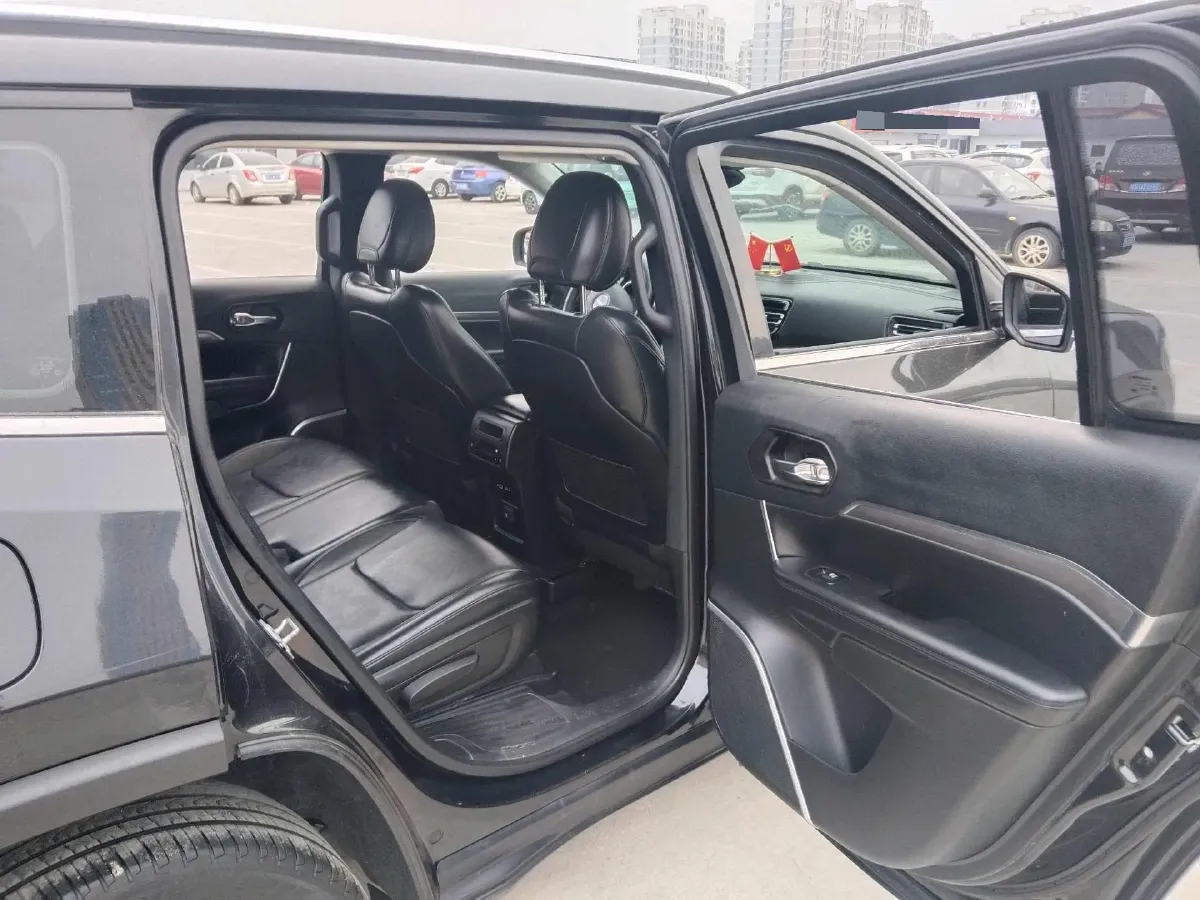 2020 Jeep Grand Commander 2.0T 265HP L4 9AT,autocango,china used car exporter,china ev exporter,chinese used car exporter,chinese used ev exporter