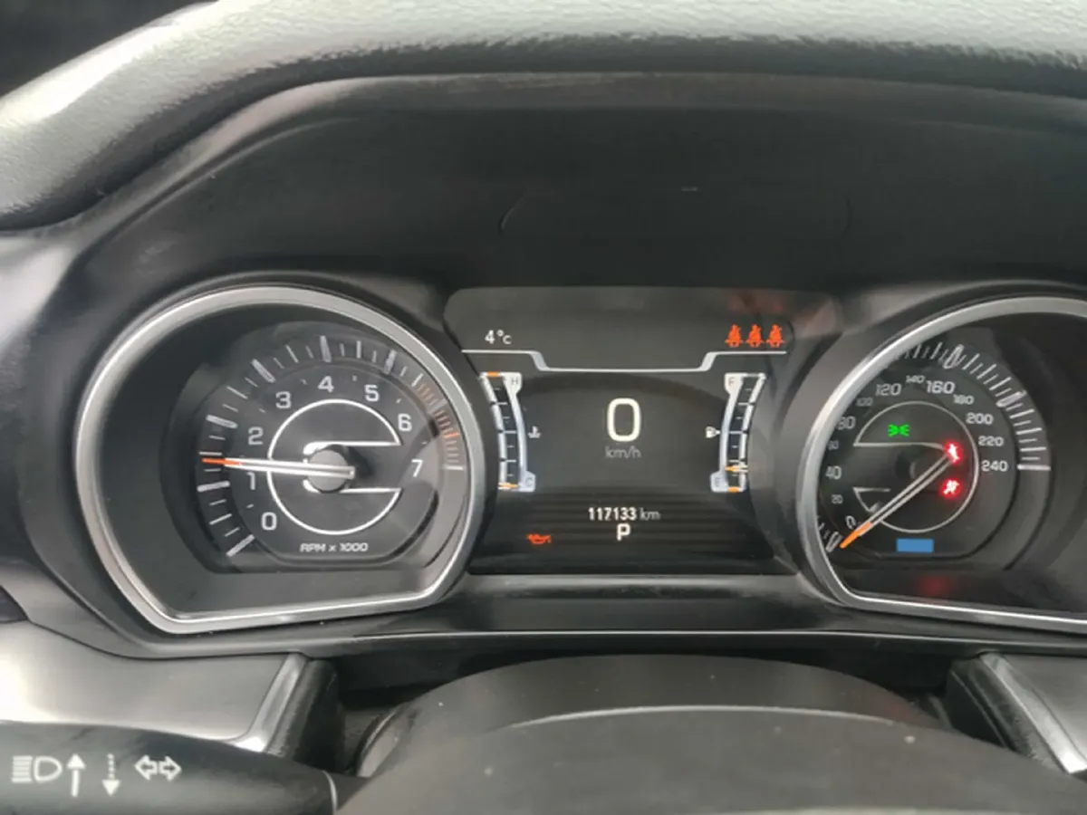 2020 Jeep Grand Commander 2.0T 265HP L4 9AT,autocango,china used car exporter,china ev exporter,chinese used car exporter,chinese used ev exporter