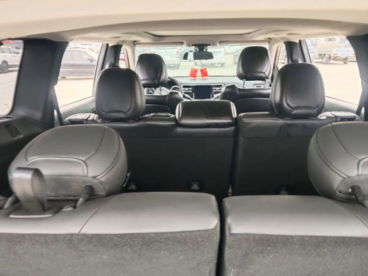 2020 Jeep Grand Commander 2.0T 265HP L4 9AT,autocango,china used car exporter,china ev exporter,chinese used car exporter,chinese used ev exporter