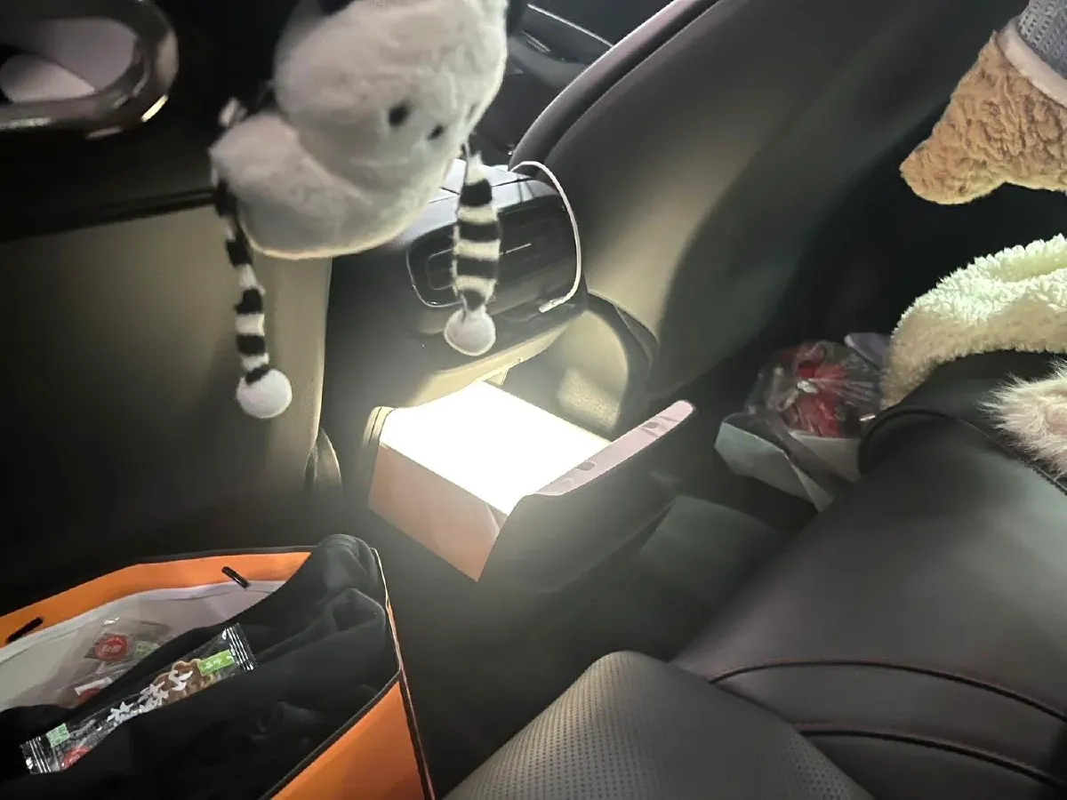 2024 MI SU7 BEV 101KWH,autocango,china used car exporter,china ev exporter,chinese used car exporter,chinese used ev exporter