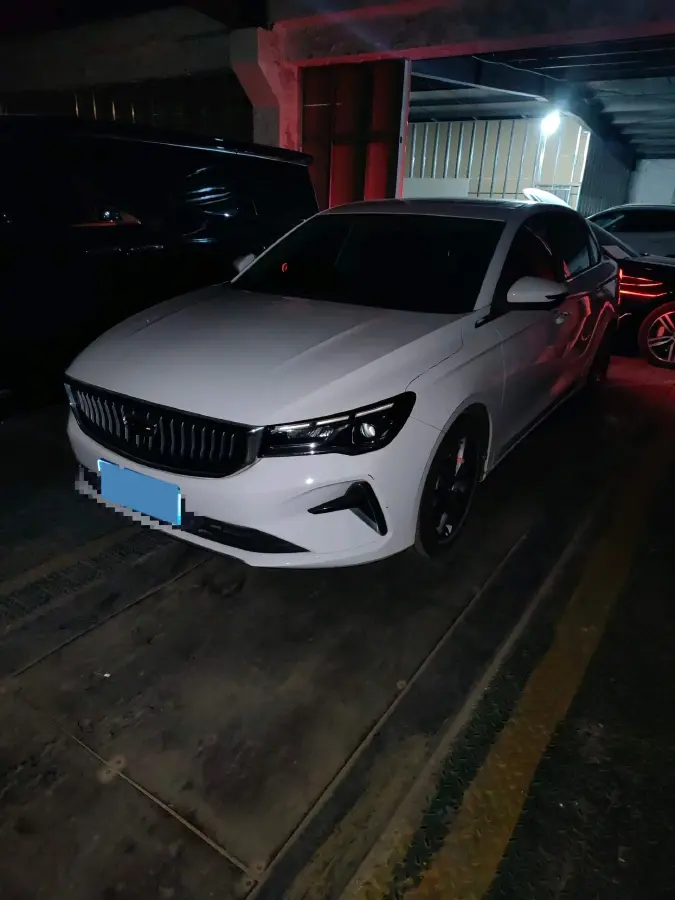 2022 Geely Emgrand 1.5L 114HP L4 CVT