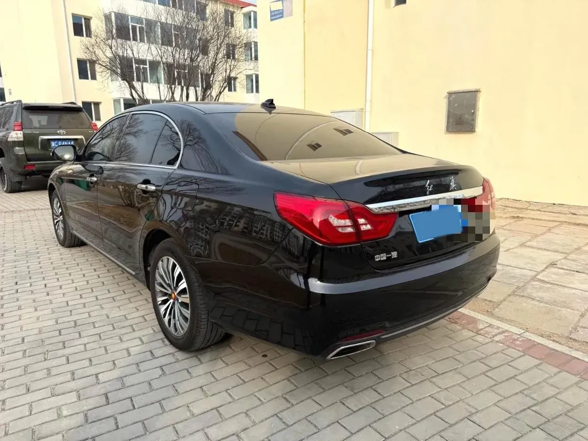 2018 HongQi H7 2.0T 204HP L4 6AT,autocango,china used car exporter,china ev exporter,chinese used car exporter,chinese used ev exporter