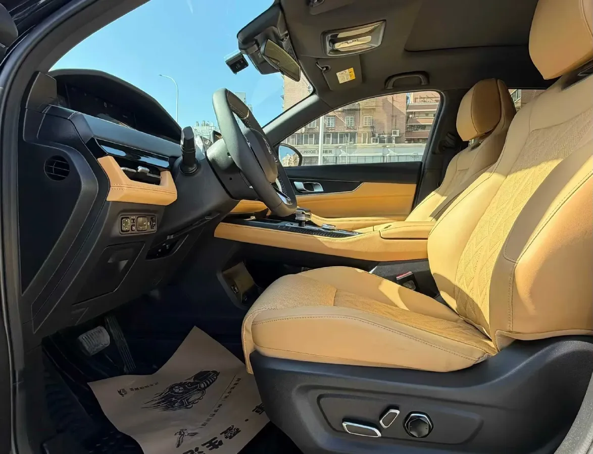 2021 ChangAn UNI-K 2.0T 233HP L4 8AT,autocango,china used car exporter,china ev exporter,chinese used car exporter,chinese used ev exporter