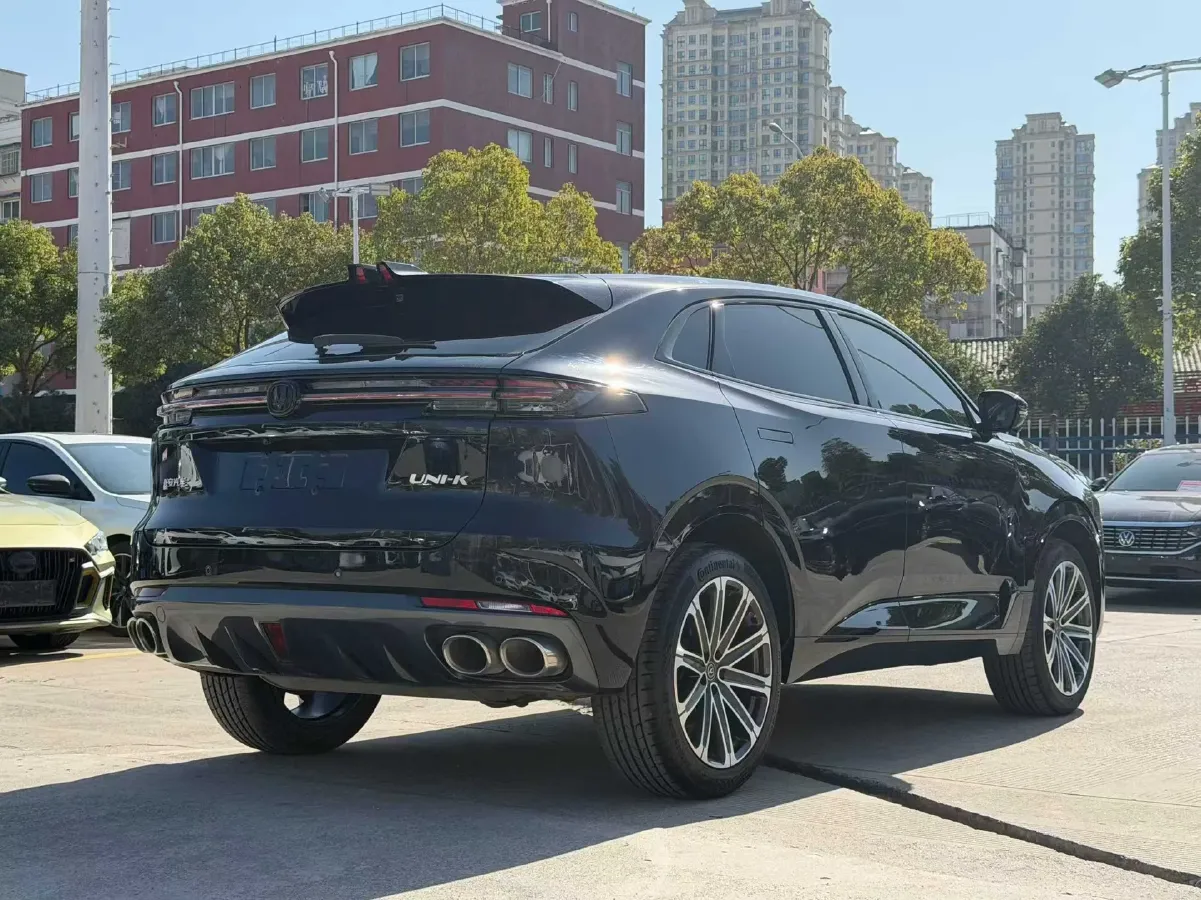 2021 ChangAn UNI-K 2.0T 233HP L4 8AT,autocango,china used car exporter,china ev exporter,chinese used car exporter,chinese used ev exporter