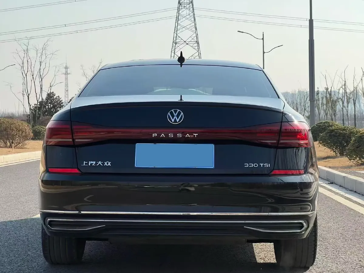 2023 Volkswagen Passat 2.0T 186HP L4 7DCT,autocango,china used car exporter,china ev exporter,chinese used car exporter,chinese used ev exporter