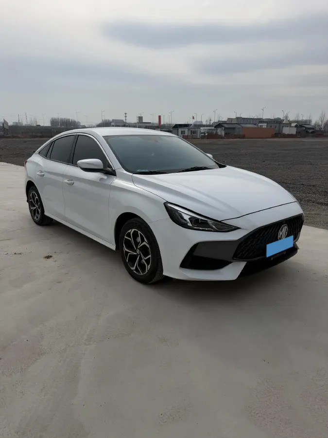 2023 MG 5 1.5L 129HP L4 5MT,autocango,china used car exporter,china ev exporter,chinese used car exporter,chinese used ev exporter