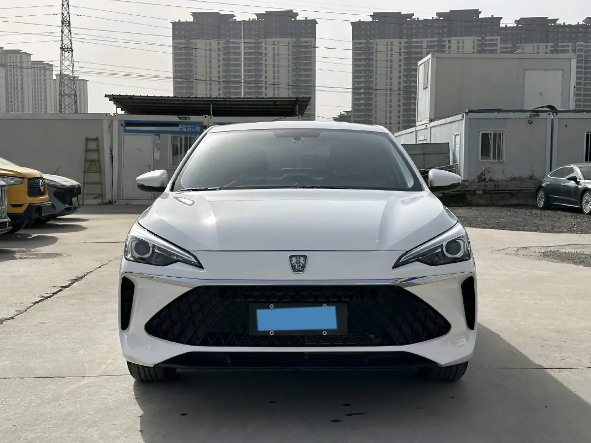 2023 Roewe i5 1.5L 129HP L4 CVT,autocango,china used car exporter,china ev exporter,chinese used car exporter,chinese used ev exporter
