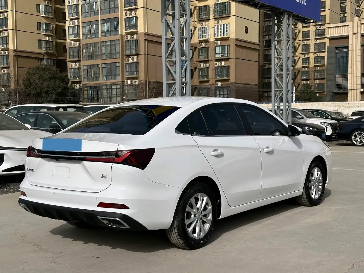 2023 Roewe i5 1.5L 129HP L4 CVT,autocango,china used car exporter,china ev exporter,chinese used car exporter,chinese used ev exporter
