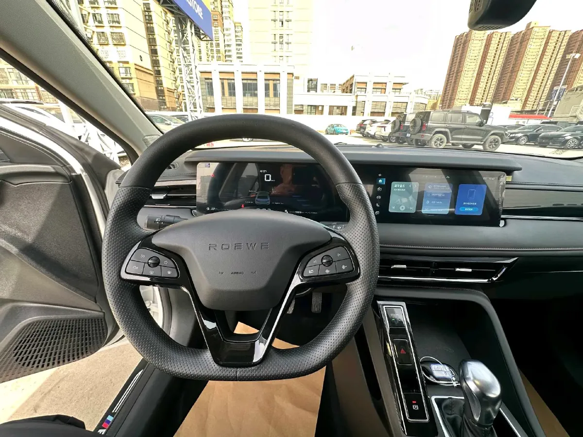 2023 Roewe i5 1.5L 129HP L4 CVT,autocango,china used car exporter,china ev exporter,chinese used car exporter,chinese used ev exporter