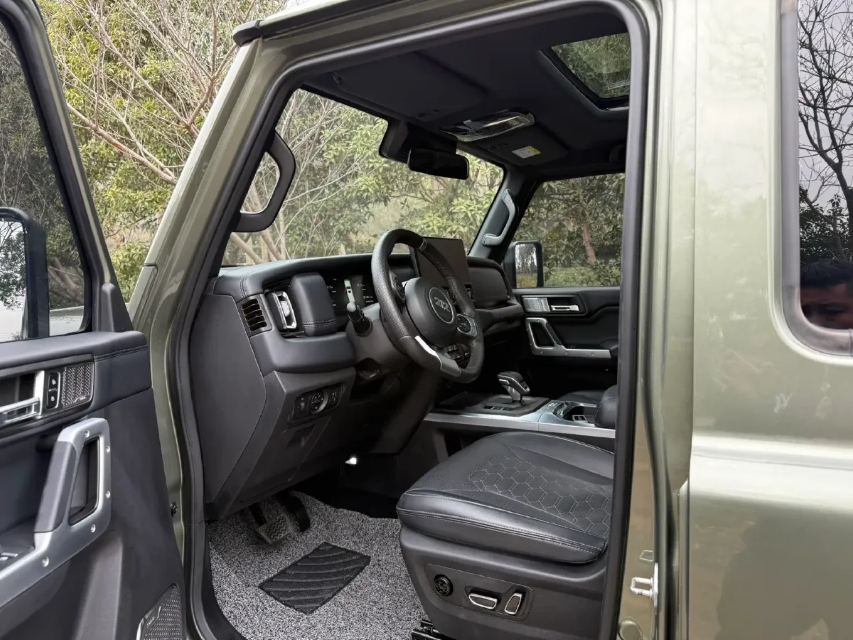 2024 212 212 T01 2.0T 252HP L4 8AT,autocango,china used car exporter,china ev exporter,chinese used car exporter,chinese used ev exporter