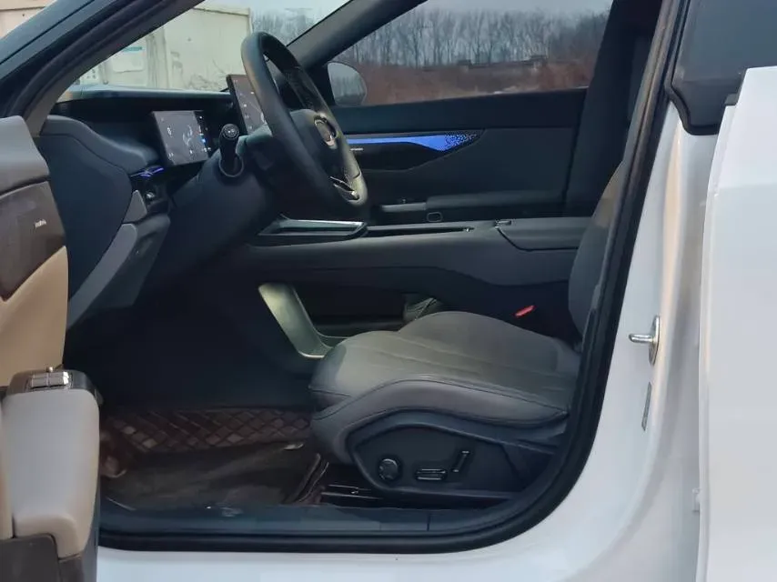 2024 LYNK&CO 07 EM-P 1.5T 163HP L4 3DHT PHEV 18.99KWH,autocango,china used car exporter,china ev exporter,chinese used car exporter,chinese used ev exporter