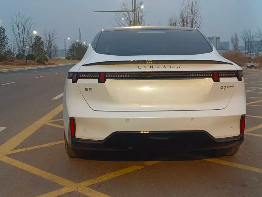 2024 LYNK&CO 07 EM-P 1.5T 163HP L4 3DHT PHEV 18.99KWH,autocango,china used car exporter,china ev exporter,chinese used car exporter,chinese used ev exporter