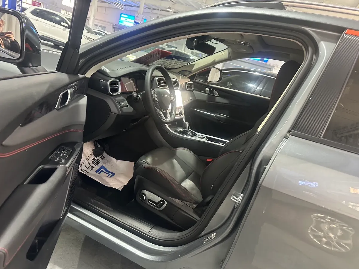 2019 Beijing BJ40 2.0T 218HP L4 6AT,autocango,china used car exporter,china ev exporter,chinese used car exporter,chinese used ev exporter