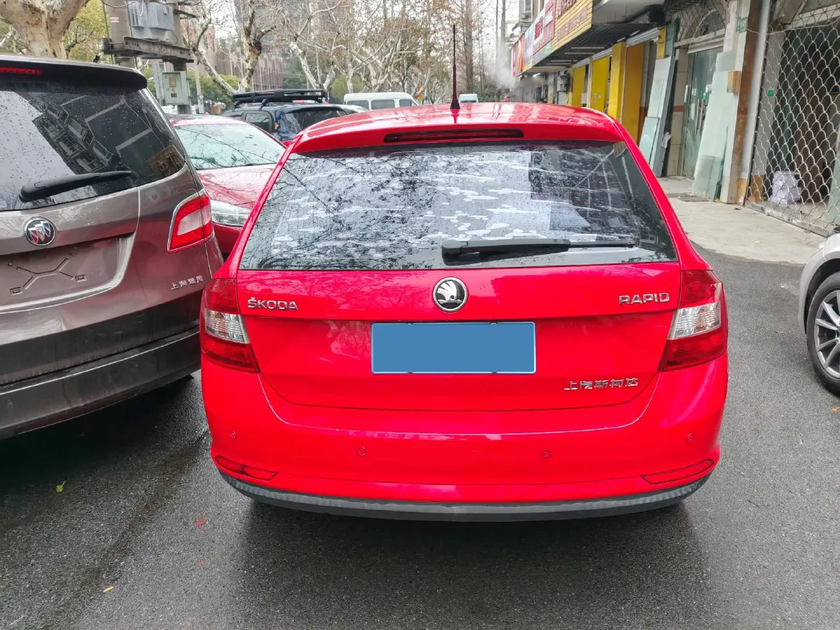 2016 Skoda Rapid Spaceback 1.4L 90HP L4 5MT,autocango,china used car exporter,china ev exporter,chinese used car exporter,chinese used ev exporter