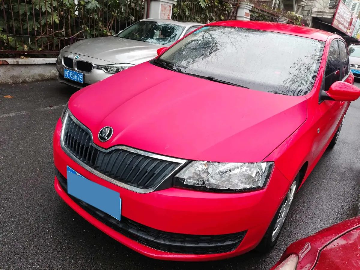 2016 Skoda Rapid Spaceback 1.4L 90HP L4 5MT,autocango,china used car exporter,china ev exporter,chinese used car exporter,chinese used ev exporter