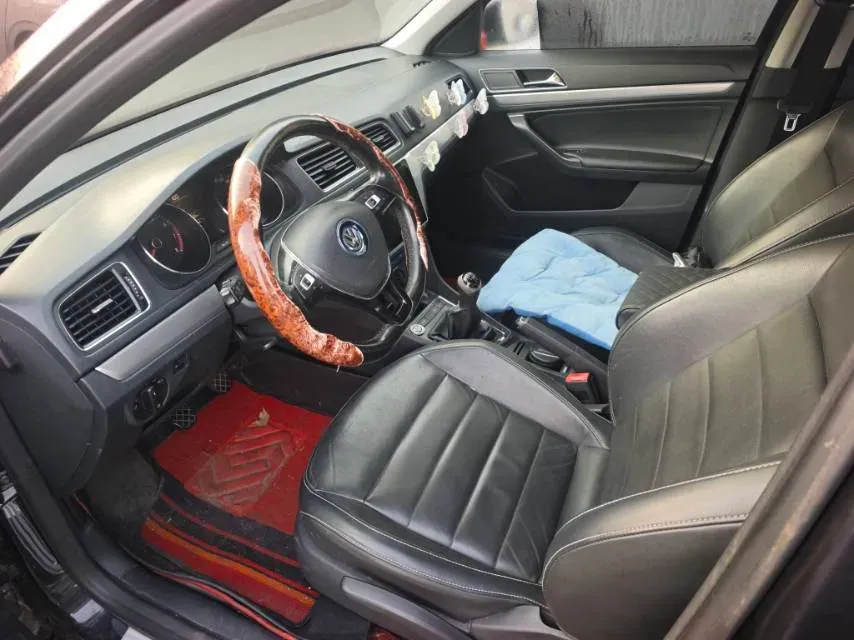 2017 Zotye Damy X7 1.8T 177HP L4 5MT,autocango,china used car exporter,china ev exporter,chinese used car exporter,chinese used ev exporter