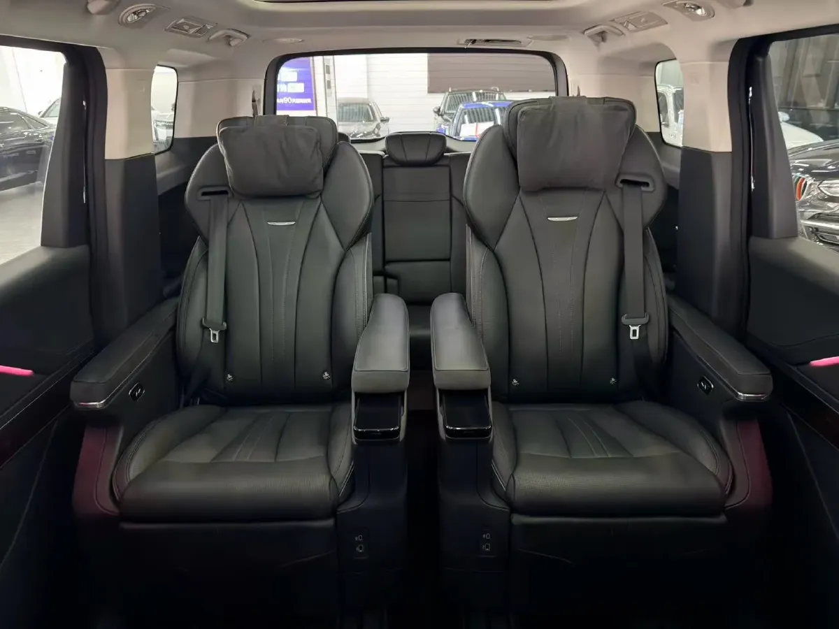 2024 HongQi HQ9 2.0T 163HP L4 1DHT PHEV 20.14KWH,autocango,china used car exporter,china ev exporter,chinese used car exporter,chinese used ev exporter