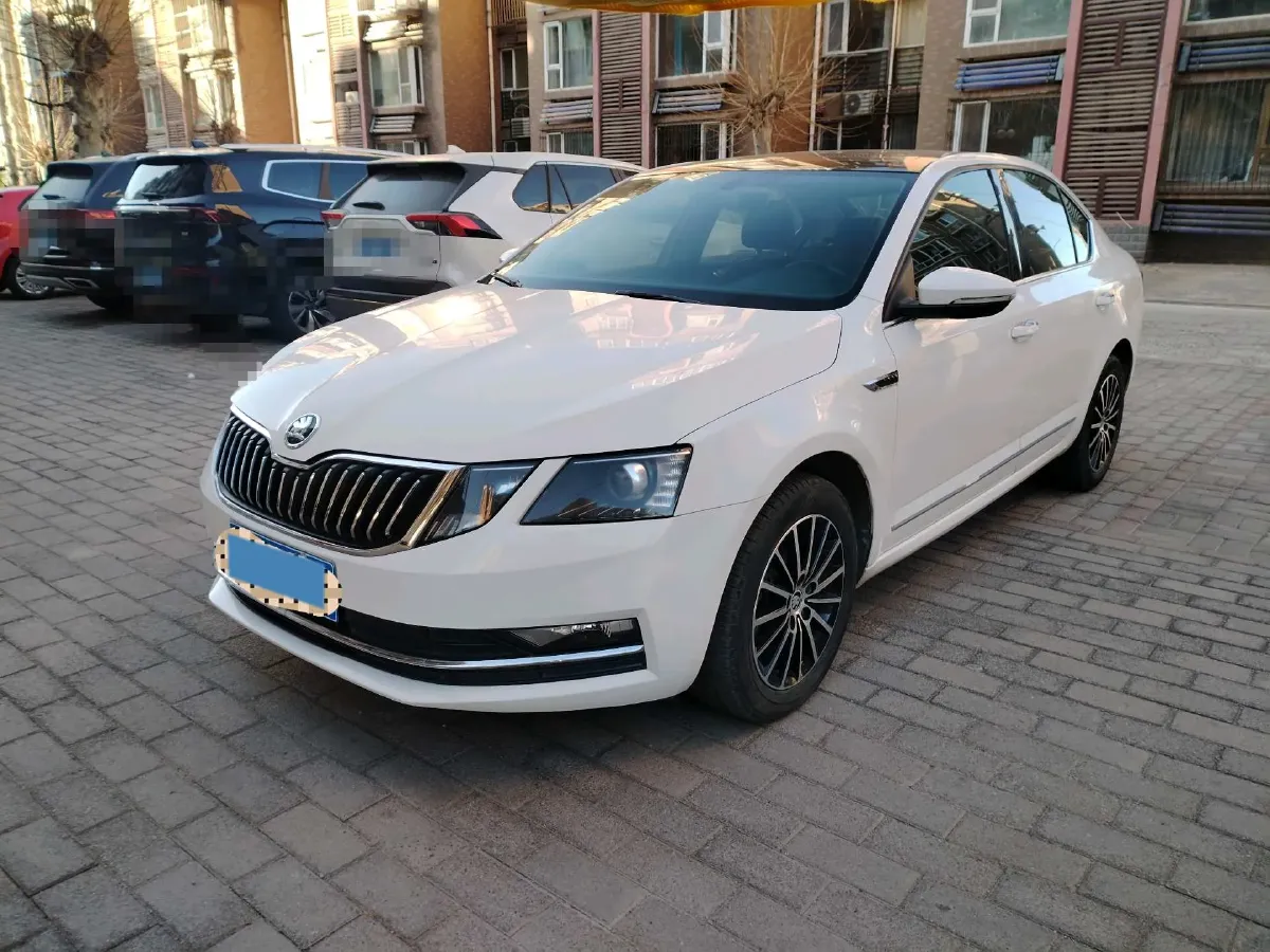 2018 Skoda Octavia 1.6L 110HP L4 6AT,autocango,china used car exporter,china ev exporter,chinese used car exporter,chinese used ev exporter