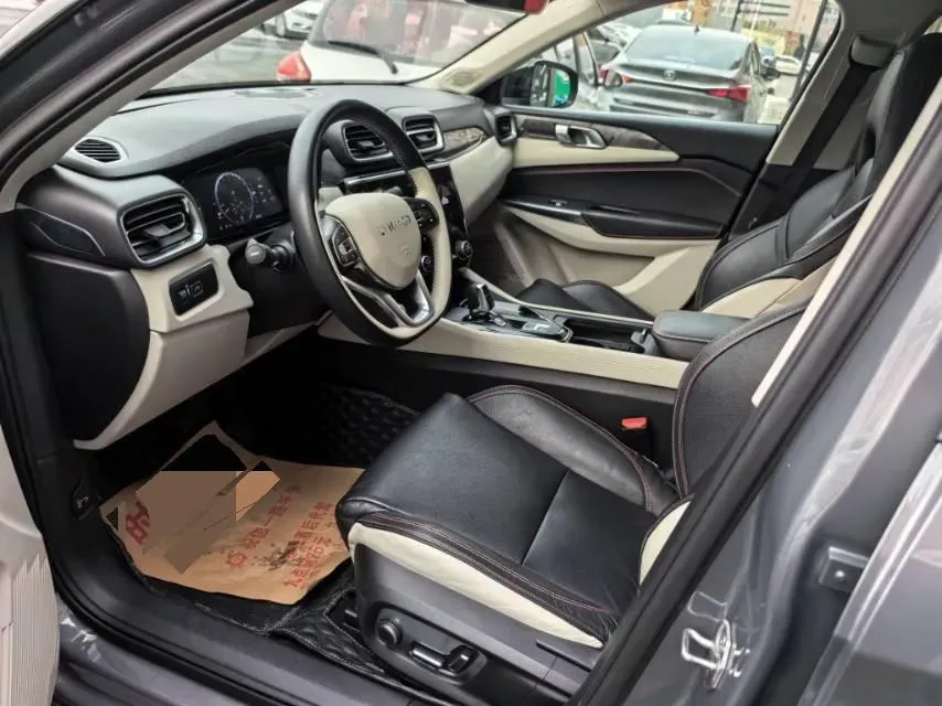 2018 Toyota C-HR 2.0L 171HP L4 CVT,autocango,china used car exporter,china ev exporter,chinese used car exporter,chinese used ev exporter