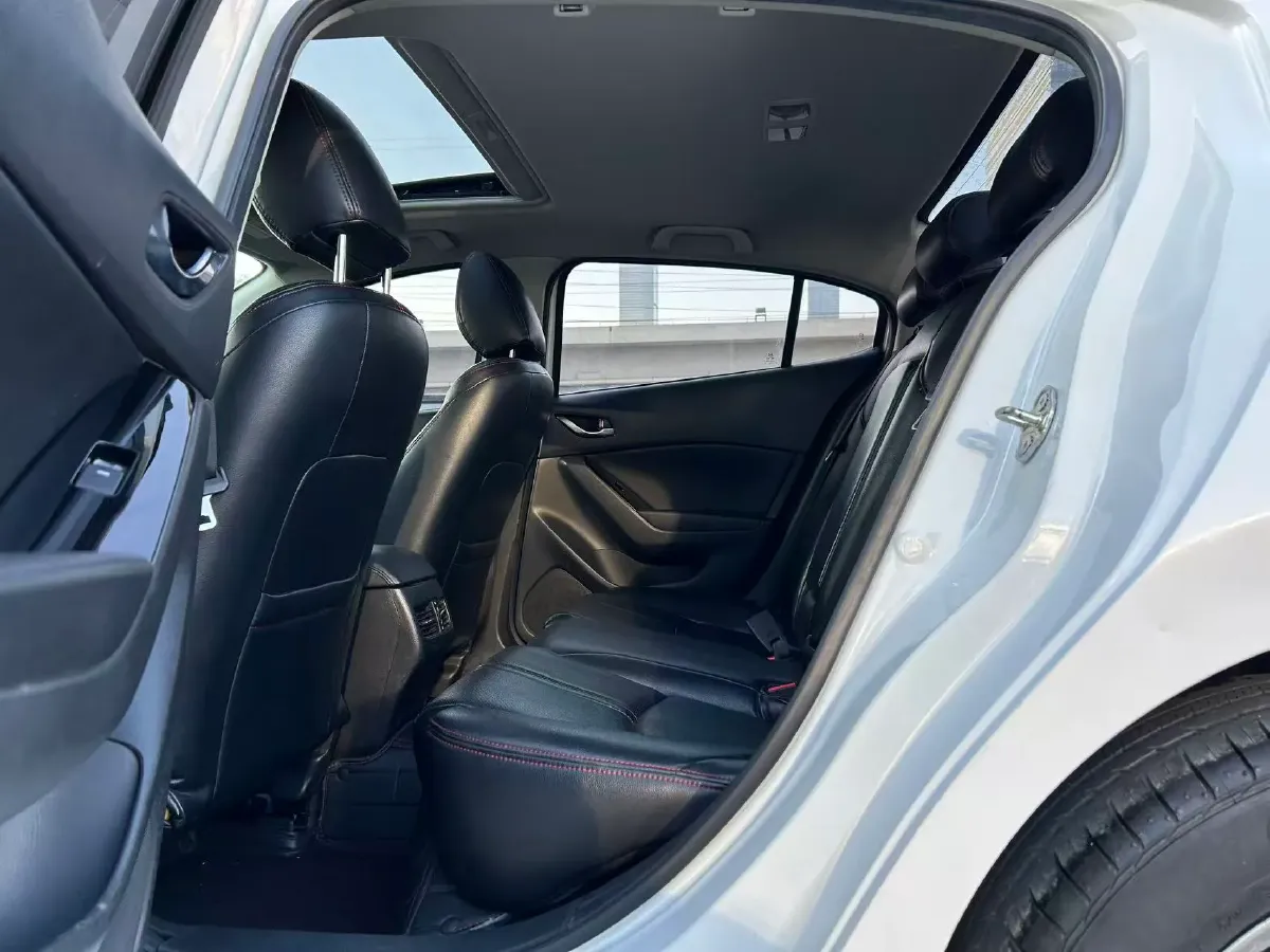 2017 Mazda 3 Axela 1.5L 117HP L4 6AT,autocango,china used car exporter,china ev exporter,chinese used car exporter,chinese used ev exporter