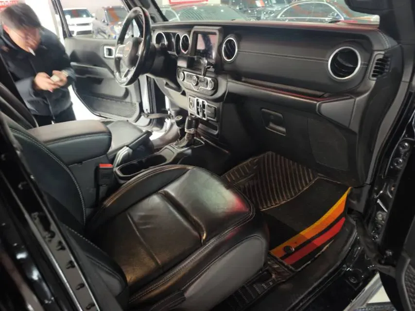 2019 Jeep Wrangler 2.0T 266HP L4 8AT,autocango,china used car exporter,china ev exporter,chinese used car exporter,chinese used ev exporter