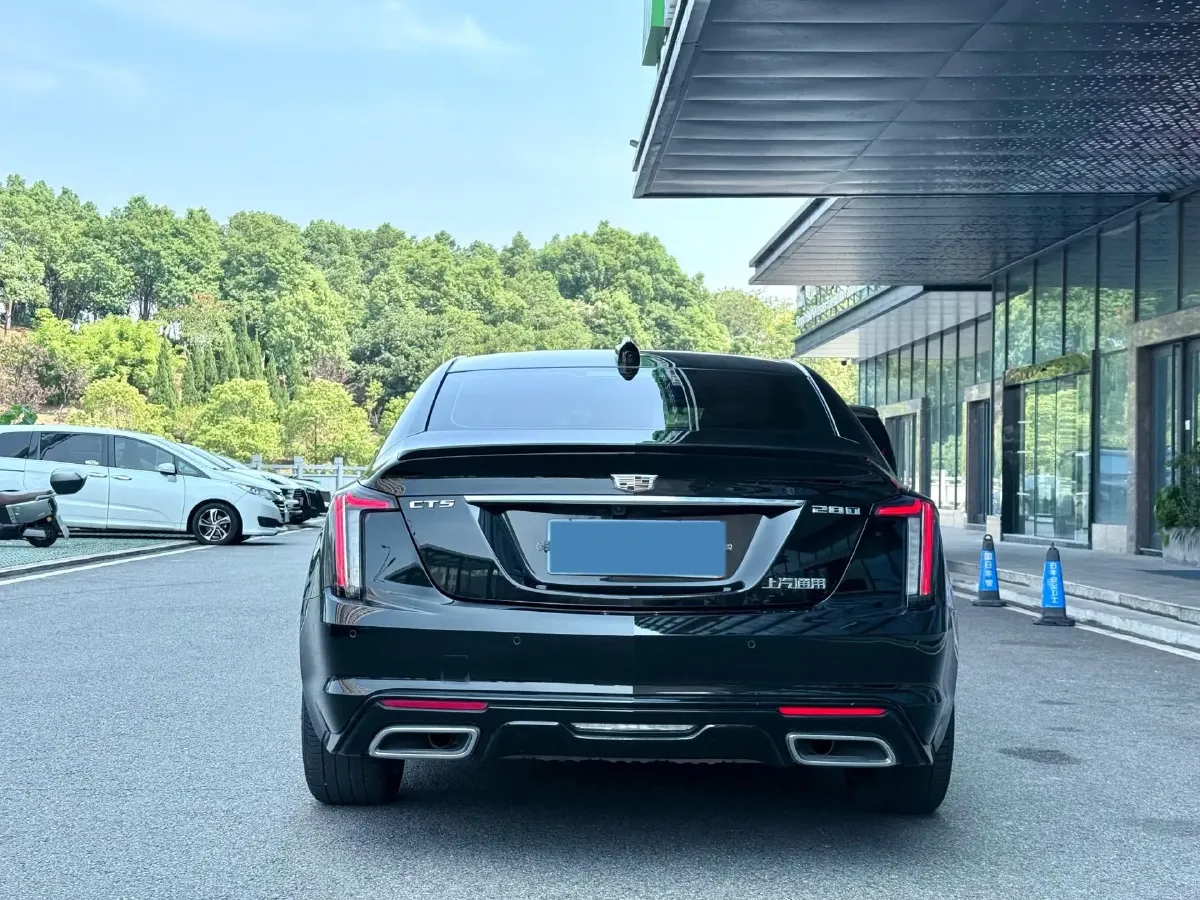 2025 Cadillac CT5 2.0T 237HP L4 10AT,autocango,china used car exporter,china ev exporter,chinese used car exporter,chinese used ev exporter