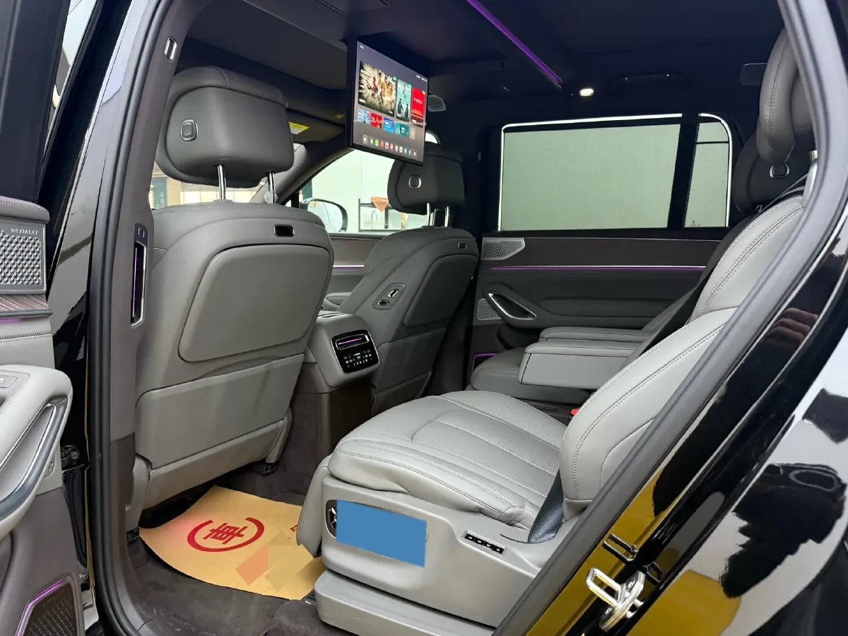 2025 Denza DenzaN9 2.0T 207HP L4 E-CVT PHEV,autocango,china used car exporter,china ev exporter,chinese used car exporter,chinese used ev exporter