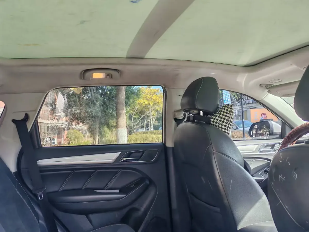 2017 Roewe RX5 BEV 48.3KWH,autocango,china used car exporter,china ev exporter,chinese used car exporter,chinese used ev exporter