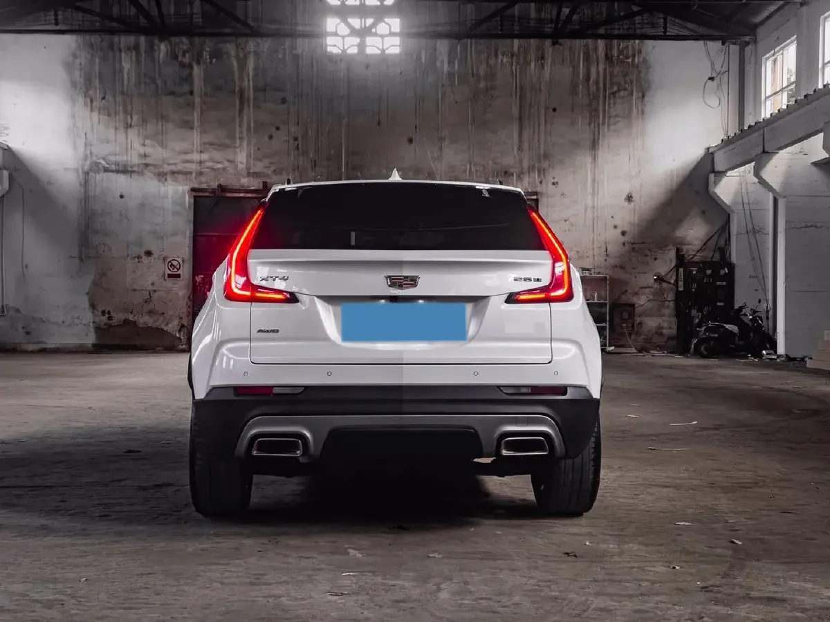 2021 Cadillac XT4 2.0T 237HP L4 9AT,autocango,china used car exporter,china ev exporter,chinese used car exporter,chinese used ev exporter