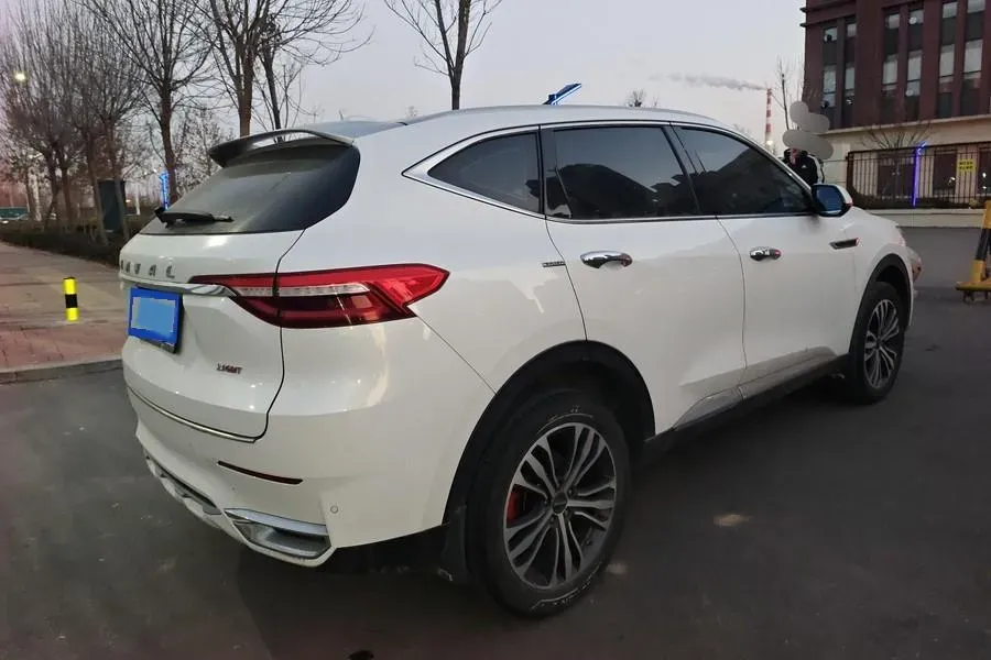 2019 Haval F7 2.0T 197HP L4 7DCT,autocango,china used car exporter,china ev exporter,chinese used car exporter,chinese used ev exporter