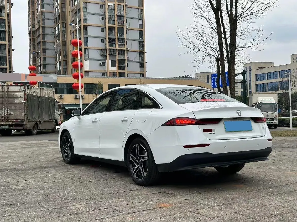 2025 Roewe D7 1.5L 112HP L4 1DHT PHEV 19.7KWH,autocango,china used car exporter,china ev exporter,chinese used car exporter,chinese used ev exporter