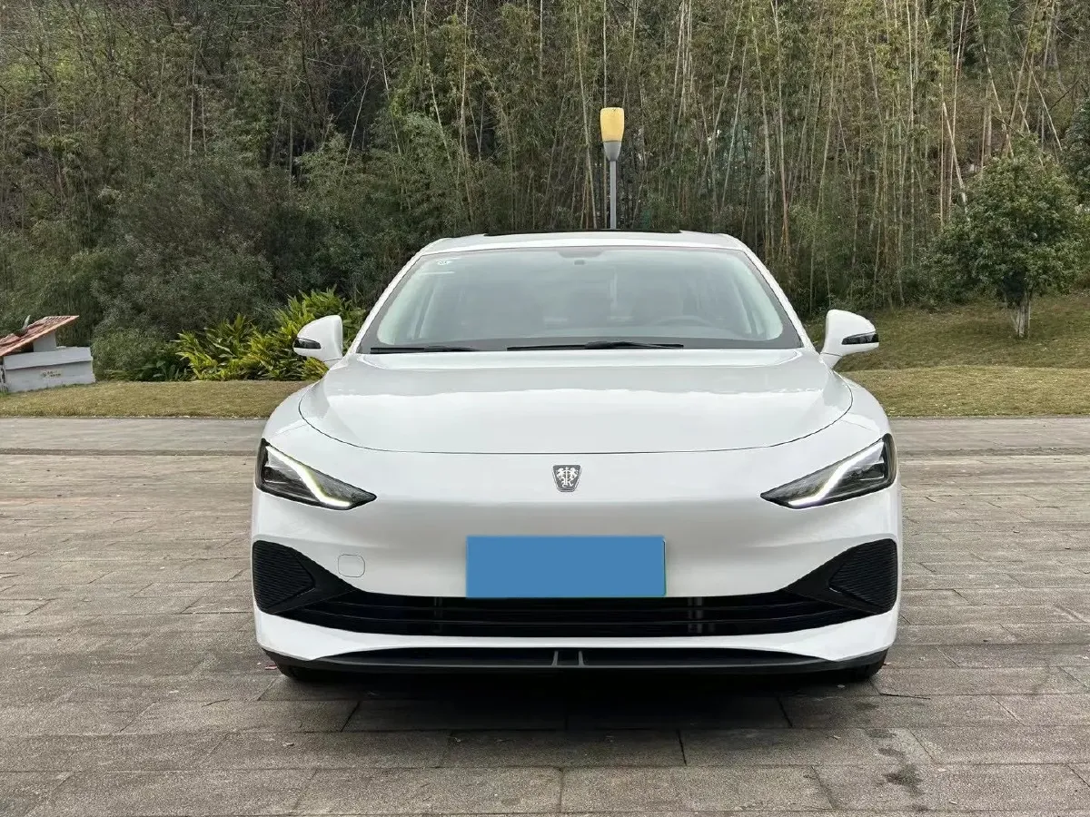 2025 Roewe D7 1.5L 112HP L4 1DHT PHEV 19.7KWH,autocango,china used car exporter,china ev exporter,chinese used car exporter,chinese used ev exporter