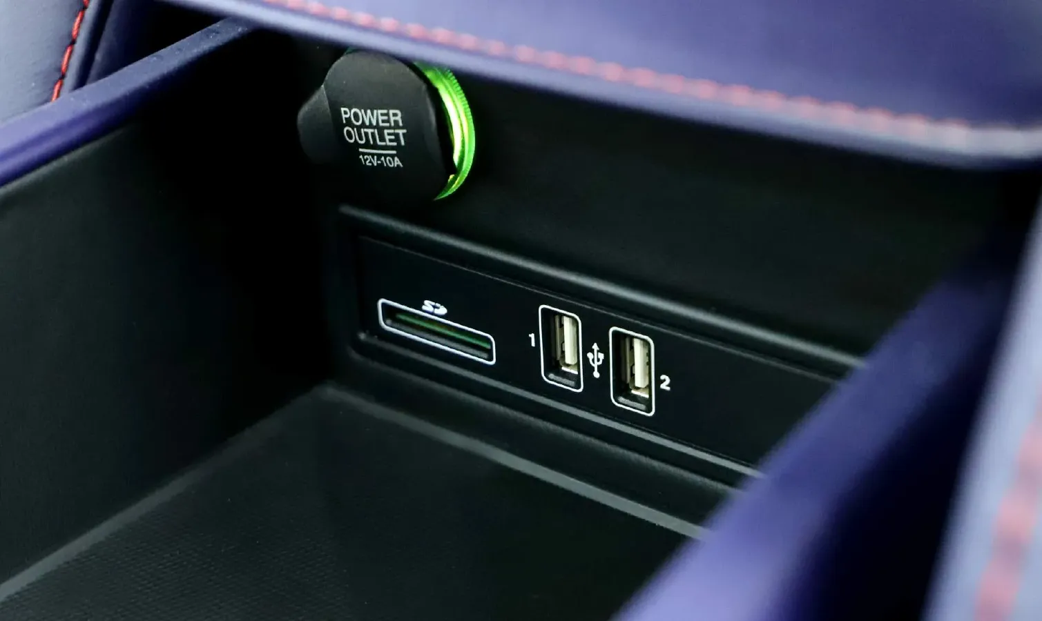 2020 Aston Martin DB11 4.0T 510HP V8 8AT,autocango,china used car exporter,china ev exporter,chinese used car exporter,chinese used ev exporter