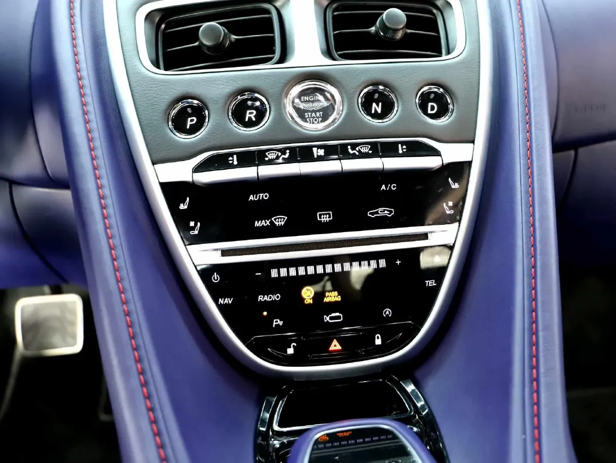 2020 Aston Martin DB11 4.0T 510HP V8 8AT,autocango,china used car exporter,china ev exporter,chinese used car exporter,chinese used ev exporter