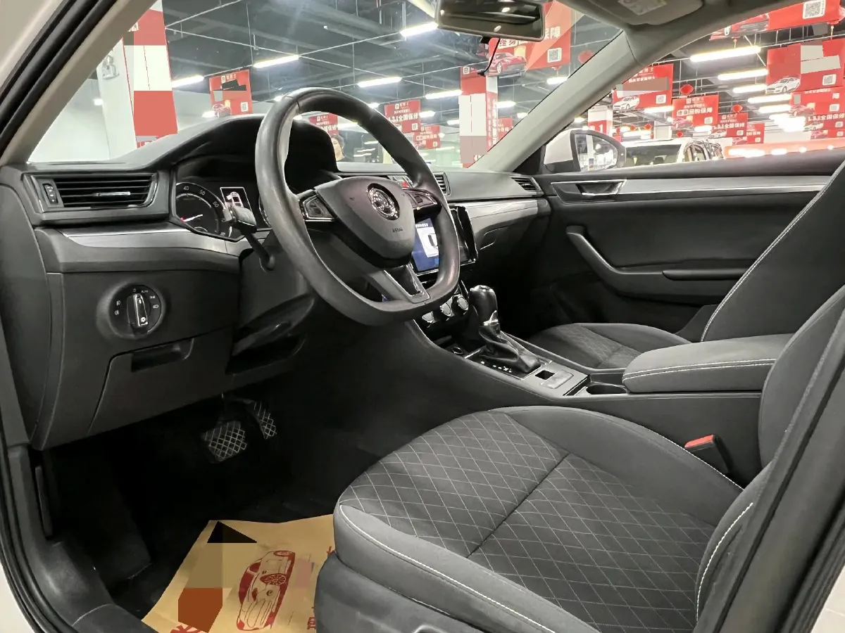 2019 Skoda Octavia 1.4T 150HP L4 7DCT,autocango,china used car exporter,china ev exporter,chinese used car exporter,chinese used ev exporter