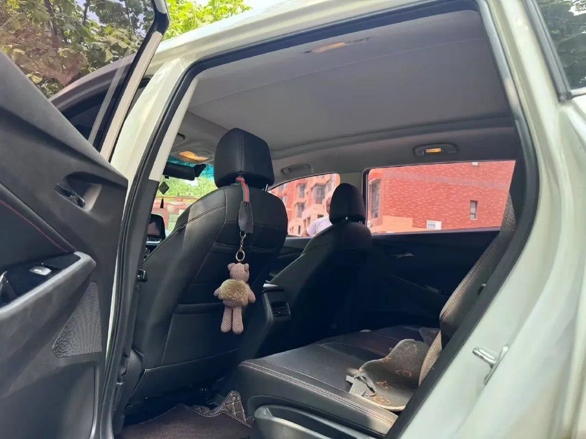 2019 Chevrolet Orlando 1.3T 163HP L3 6AT,autocango,china used car exporter,china ev exporter,chinese used car exporter,chinese used ev exporter