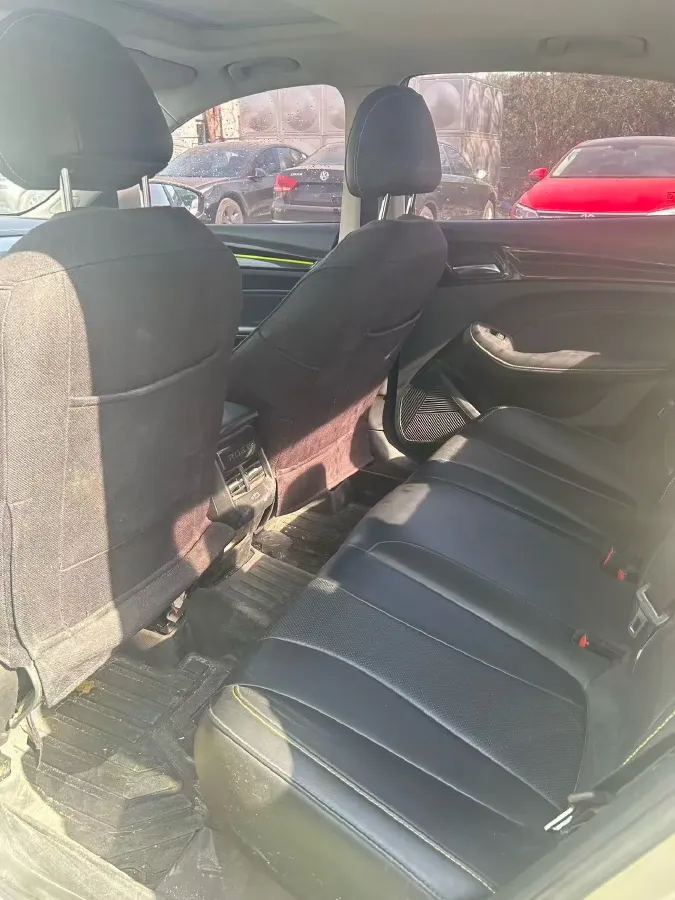 2021 Roewe i5 1.5L 120HP L4 CVT,autocango,china used car exporter,china ev exporter,chinese used car exporter,chinese used ev exporter