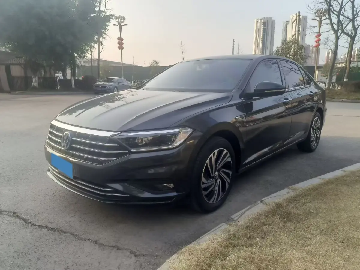 2021 Volkswagen Sagitar 1.4T 150HP L4 7DCT