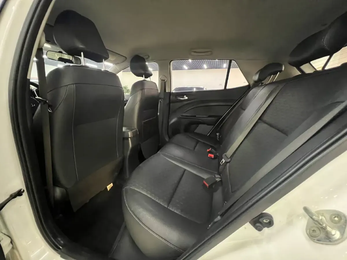 2019 Kia KX1 1.4L 100HP L4 6AT,autocango,china used car exporter,china ev exporter,chinese used car exporter,chinese used ev exporter