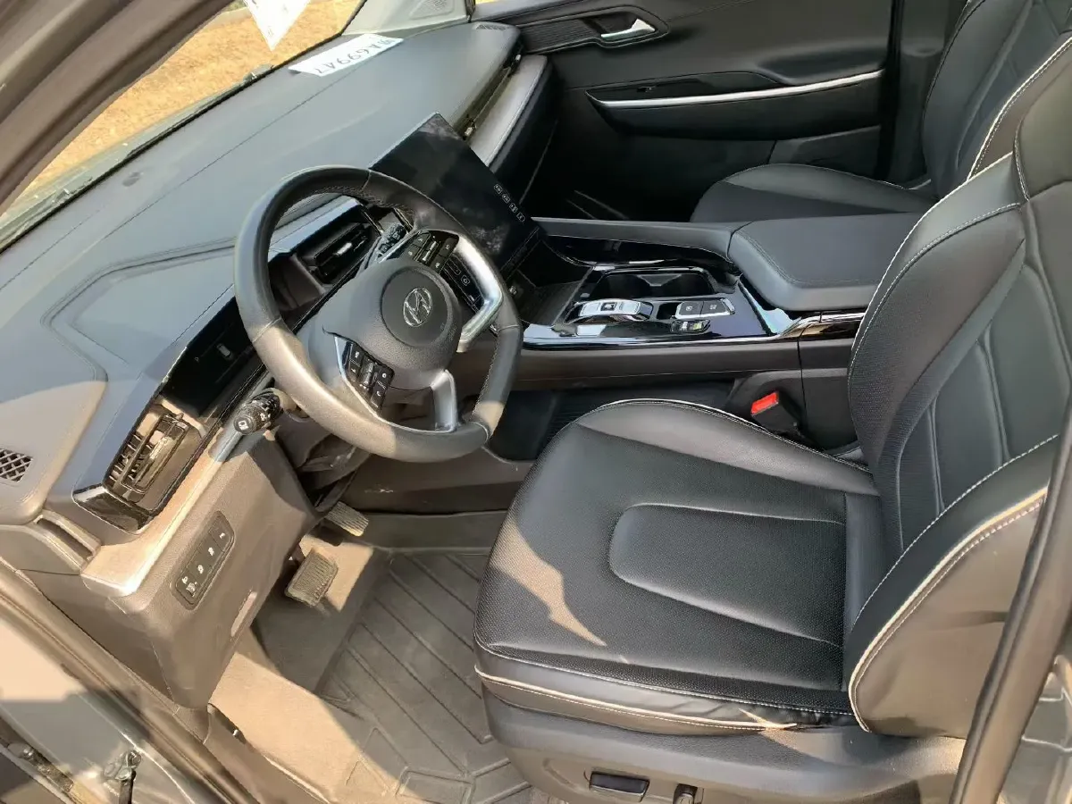 2021 Hyundai Custo 1.5T 170HP L4 8AT,autocango,china used car exporter,china ev exporter,chinese used car exporter,chinese used ev exporter