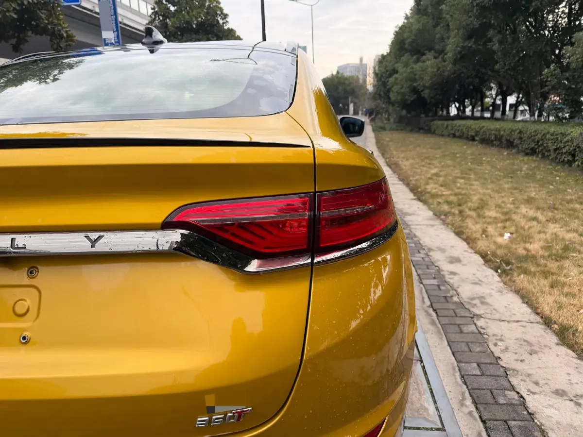 2019 Geely Tugella 2.0T 238HP L4 8AT,autocango,china used car exporter,china ev exporter,chinese used car exporter,chinese used ev exporter